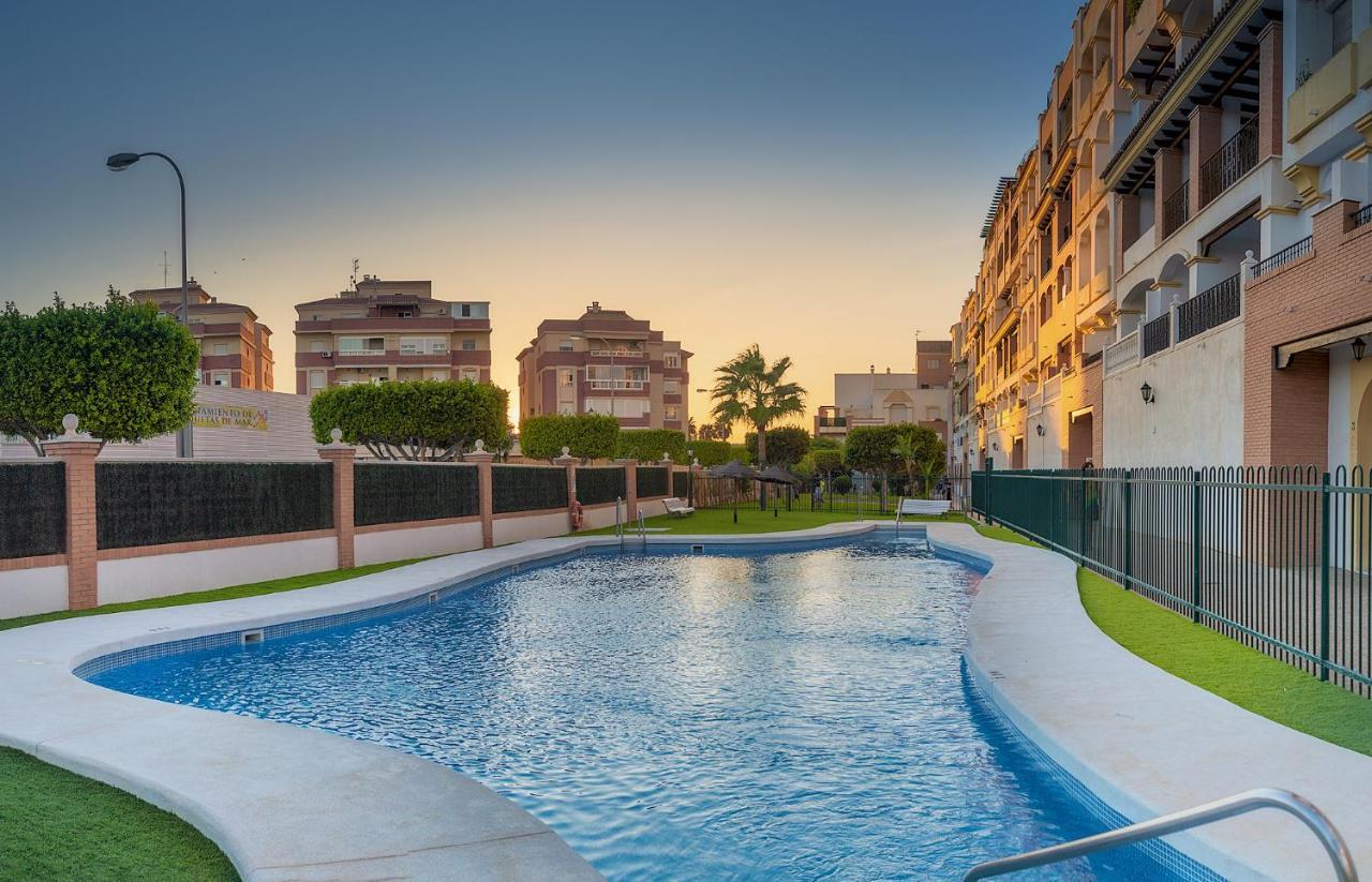 Apartamento 90 M2 En La Mejor Zona De Roquetas Roquetas de Mar Exterior photo
